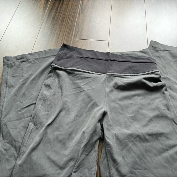 Lululemon Throwback Astro Pant - Graphite Grey / Black - Size 8 - Picture 4 of 6